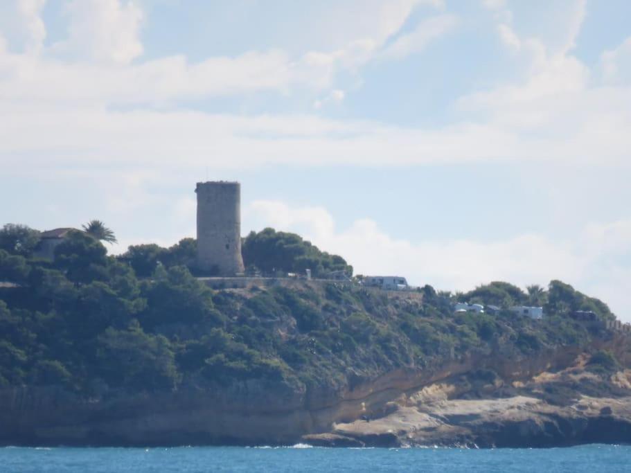 Coqueto Alojamiento Con Banera De Hidromasaje Tarragona Exterior photo